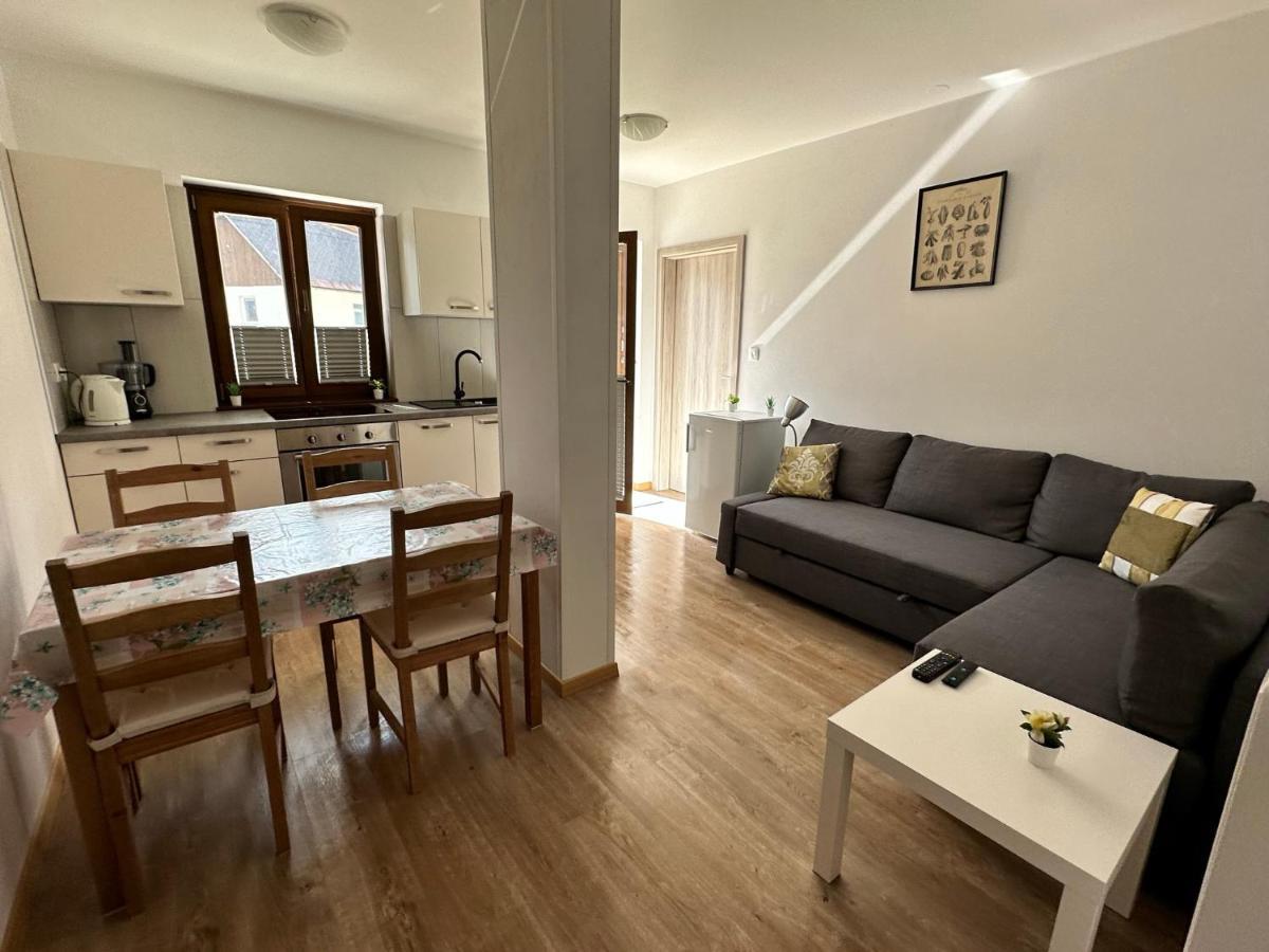 בובק Apartma Alma מראה חיצוני תמונה